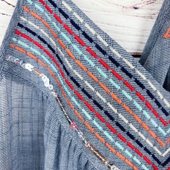 THML ✨Anthropologie✨ Blue Embroidered Tassel Top Sz Large - Picture 3 of 6